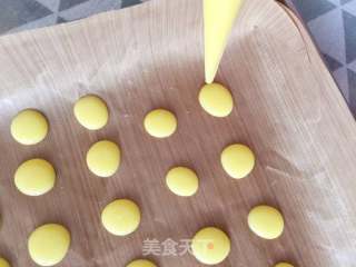 蛋黄溶豆的做法步骤：7