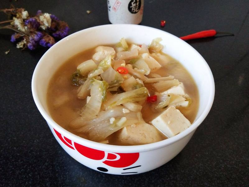 团圆饭-酸辣豆腐汤的做法步骤：9