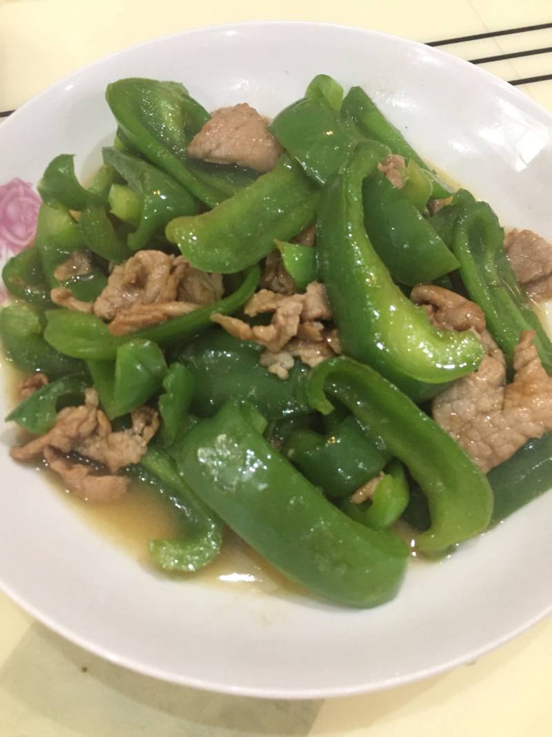 青圆椒炒肉片的做法步骤：8