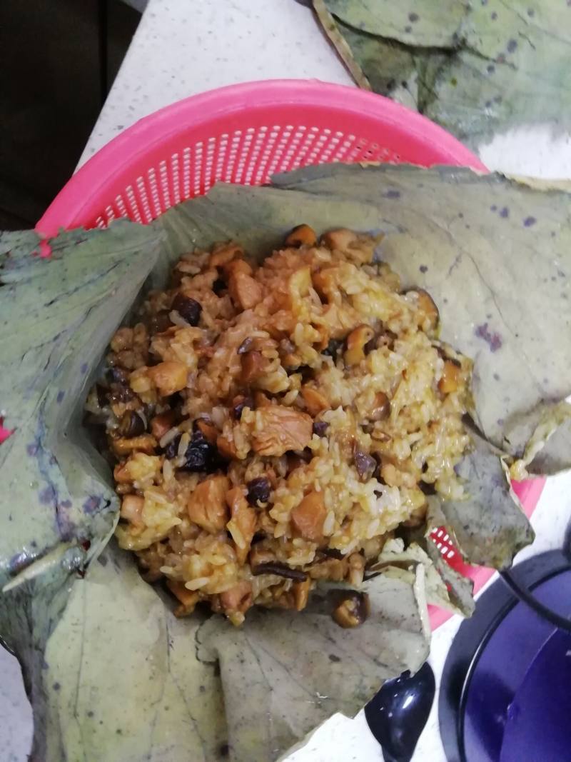 荷叶糯米鸡饭的做法步骤：11