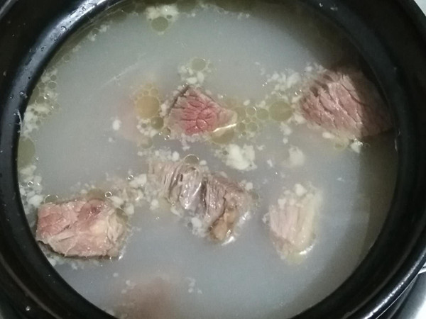 牛肉菠菜烩面的做法步骤：11