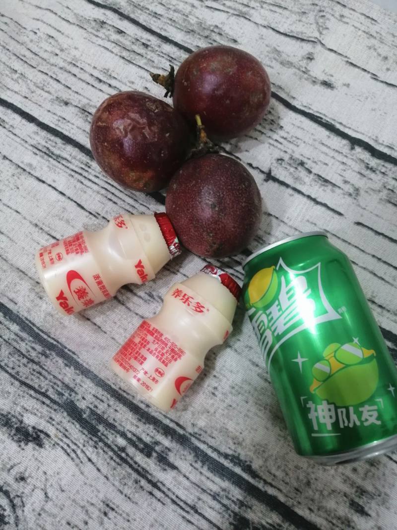 百香果特饮的做法步骤：1