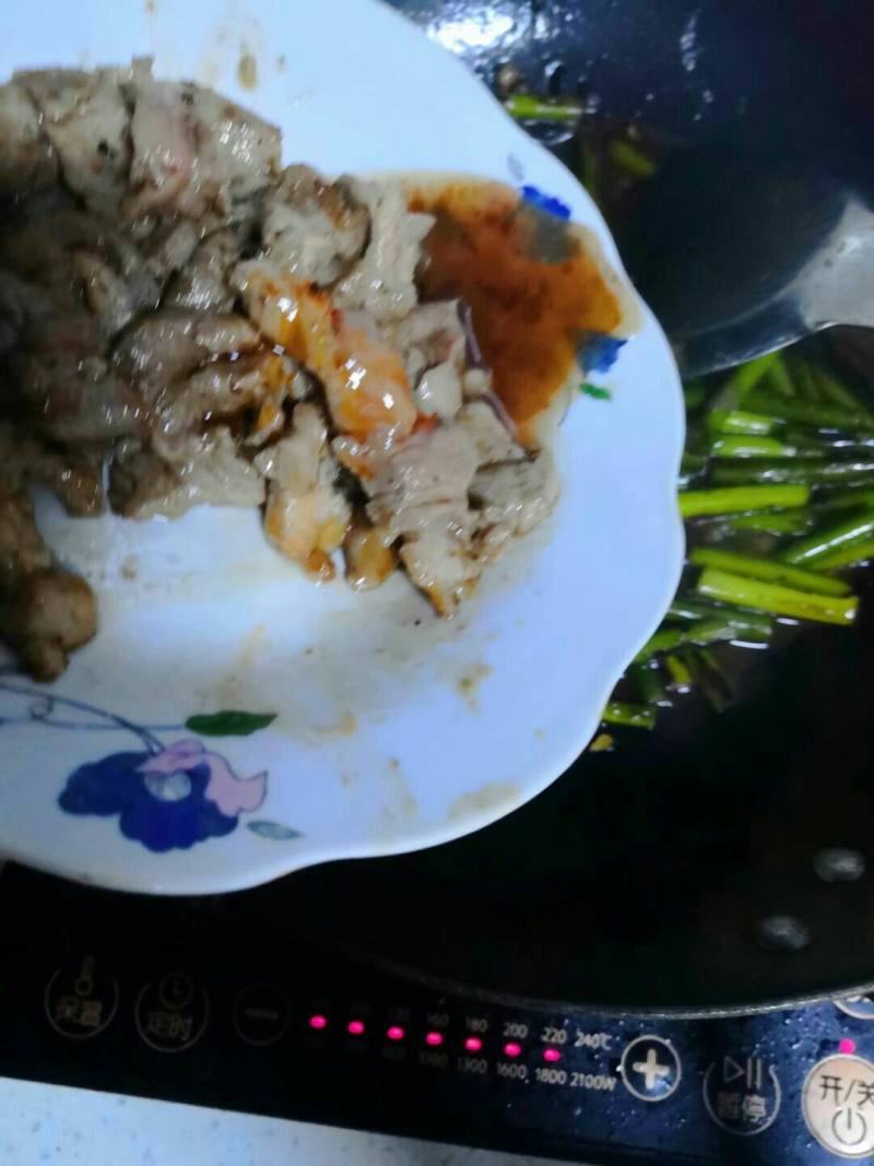 蒜苔炒肉丝的做法步骤：21