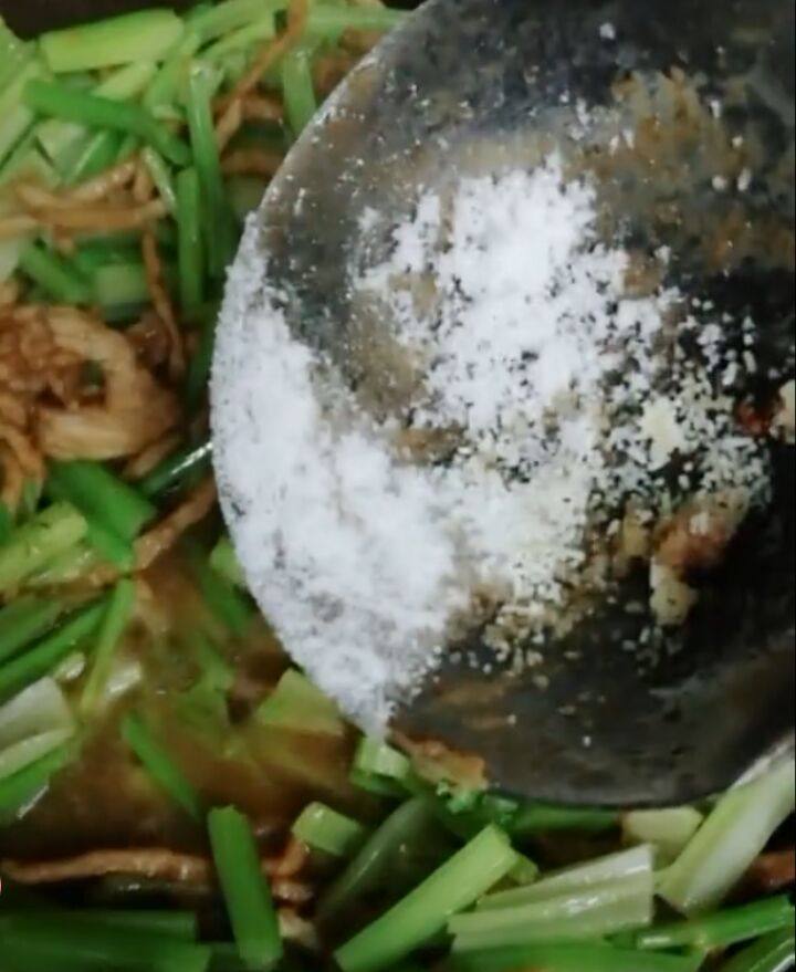 芹菜肉丝的做法步骤：7