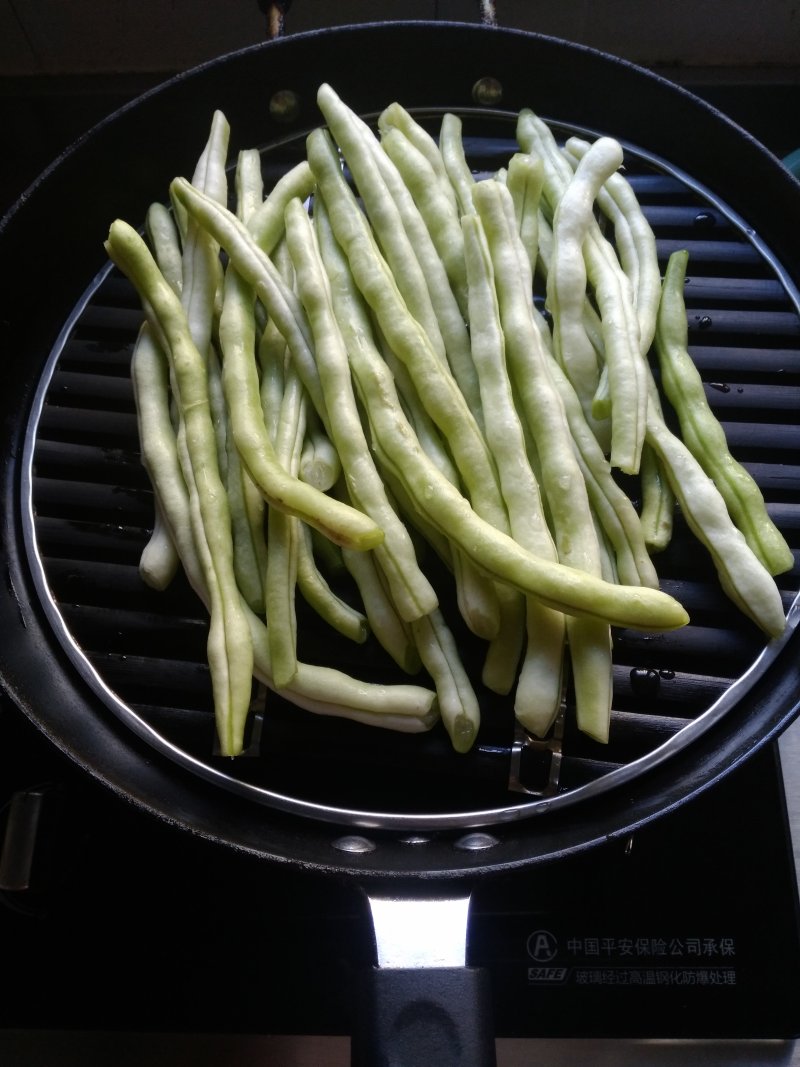 芸豆猪肉包子的做法步骤：1