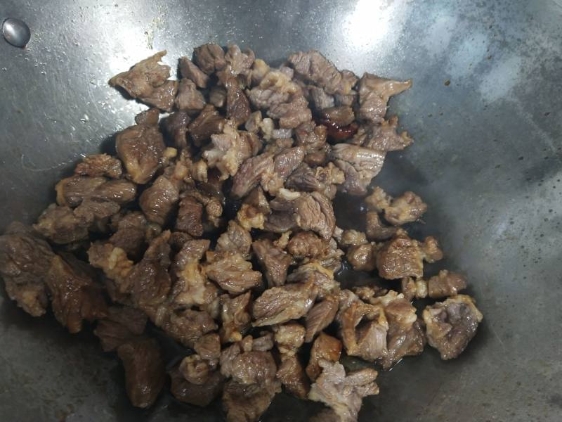 土豆炖牛肉的做法步骤：6