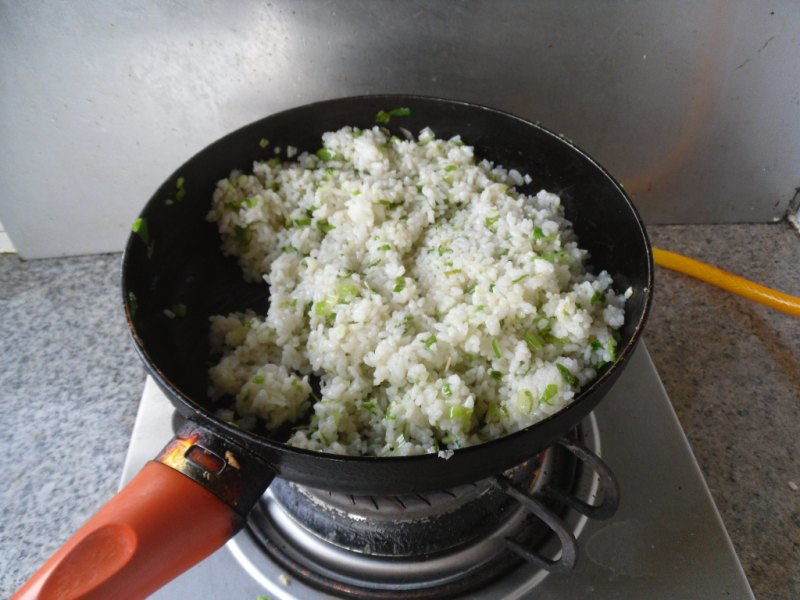 鸡粉炒饭的做法步骤：8