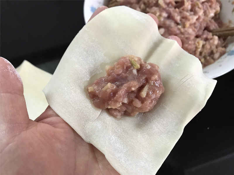 鲜肉大馄饨的做法步骤：5