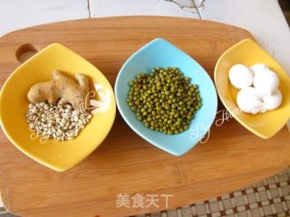 绿豆薏仁汤圆的做法步骤：1
