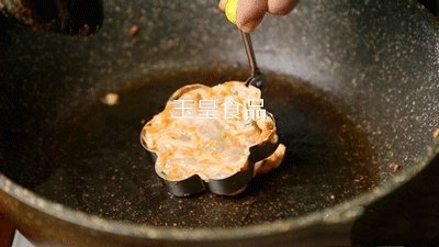 鲜虾饼的做法步骤：6