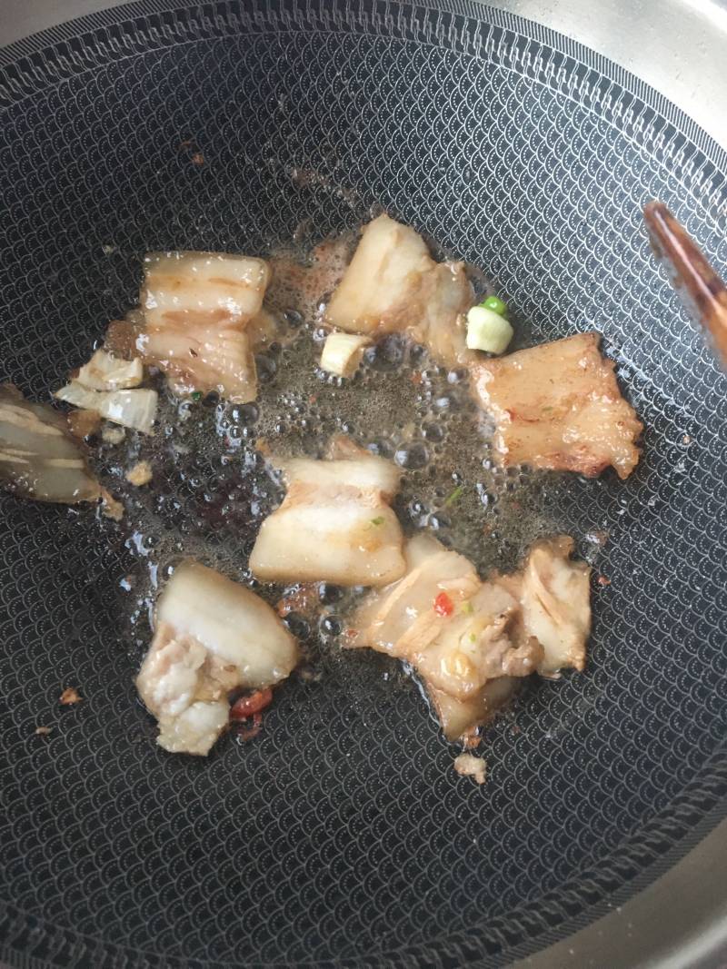 千张蒜泥白肉炒苔菜的做法步骤：7