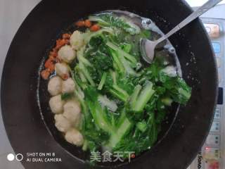 小白菜丸子汤的做法步骤：8
