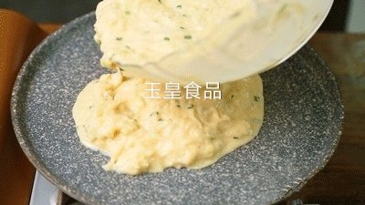 萝卜丝鸡蛋饼的做法步骤：5