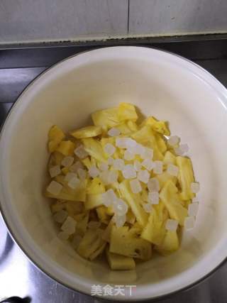 菠萝果酱的做法步骤：2