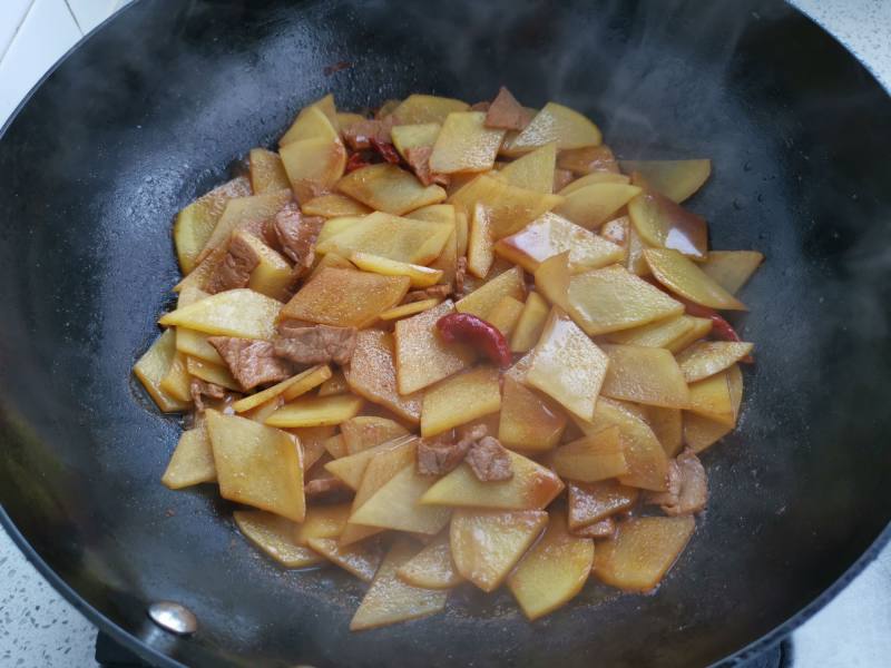 肉炒土豆片的做法步骤：18