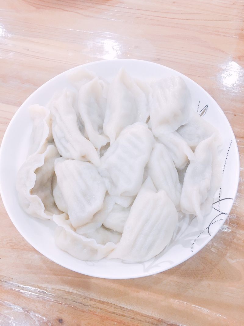 芹菜猪肉水饺的做法步骤：12