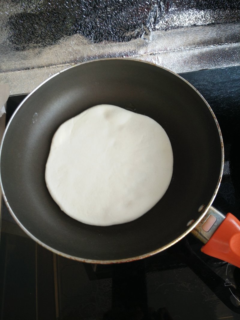 鸡蛋灌饼的做法步骤：10