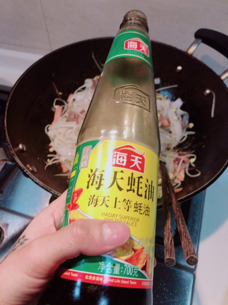 炒牛肉河粉的做法步骤：14