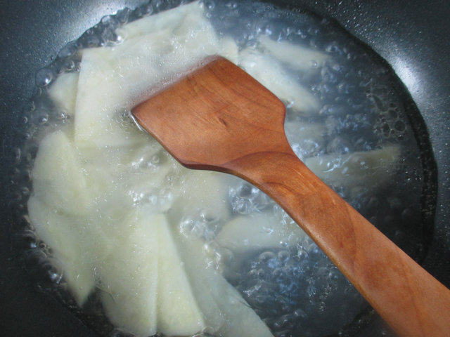 榨菜丝土豆荞麦面的做法步骤：4