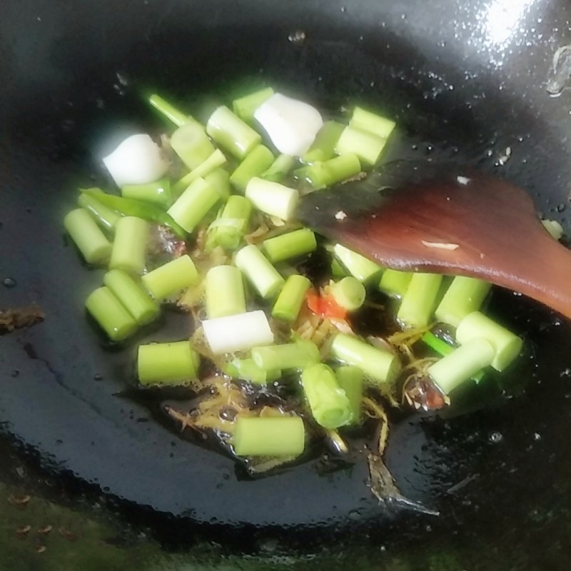 豆豉香红烧泥鳅的做法步骤：9