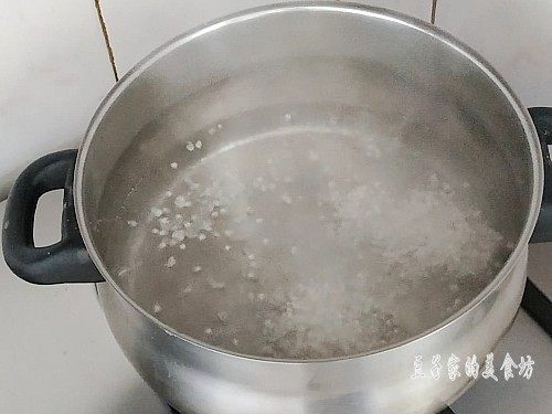 甜品牛奶芋圆的做法步骤：7