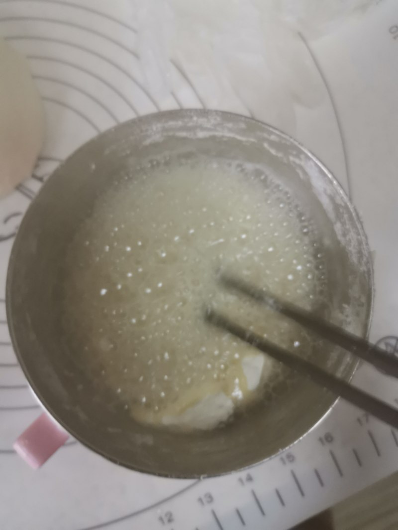 鸡蛋灌饼的做法步骤：2