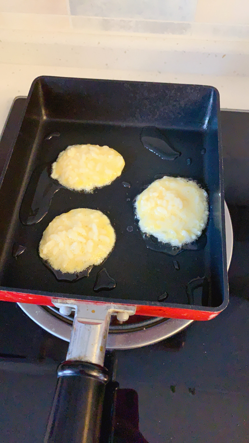 宝宝辅食鸡蛋米饭饼的做法步骤：3