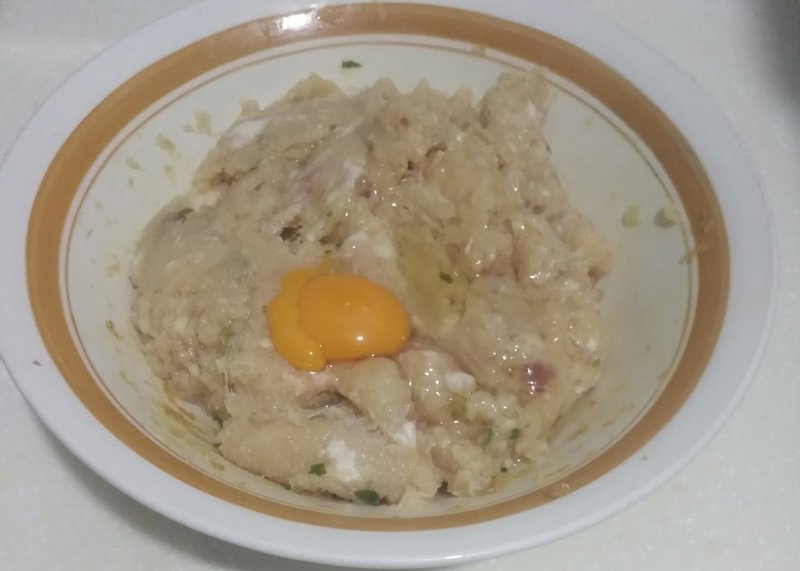 紫菜椒盐馄饨的做法步骤：3