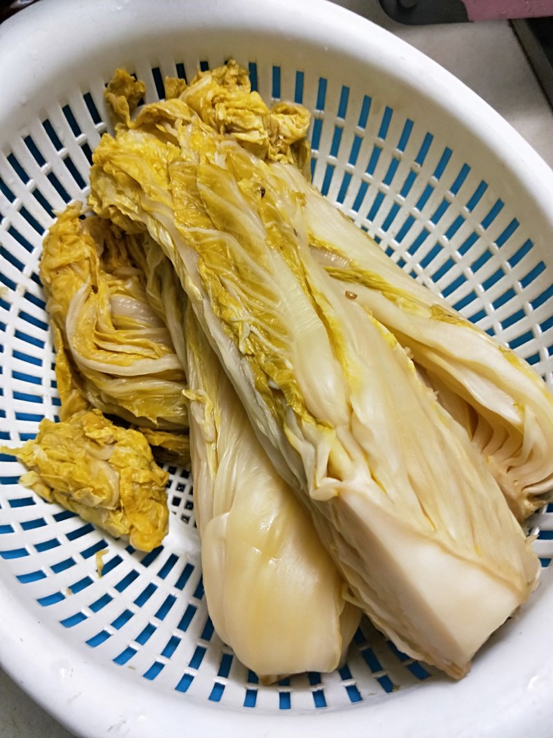 东北酸菜水饺的做法步骤：5