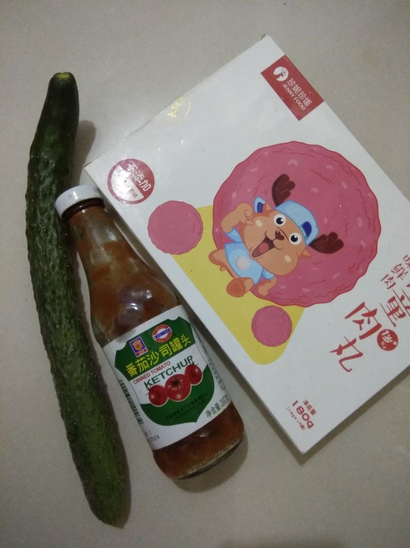 茄汁黄瓜肉丸的做法步骤：1