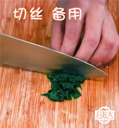 宝宝辅食-菠菜猪肉炒蛋的做法步骤：4