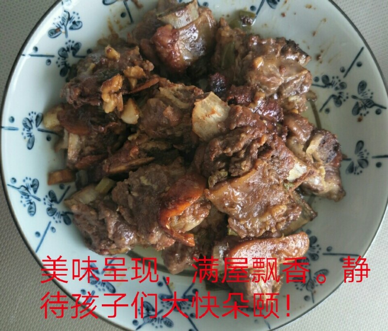 电饭煲闷蒜香小排的做法步骤：9