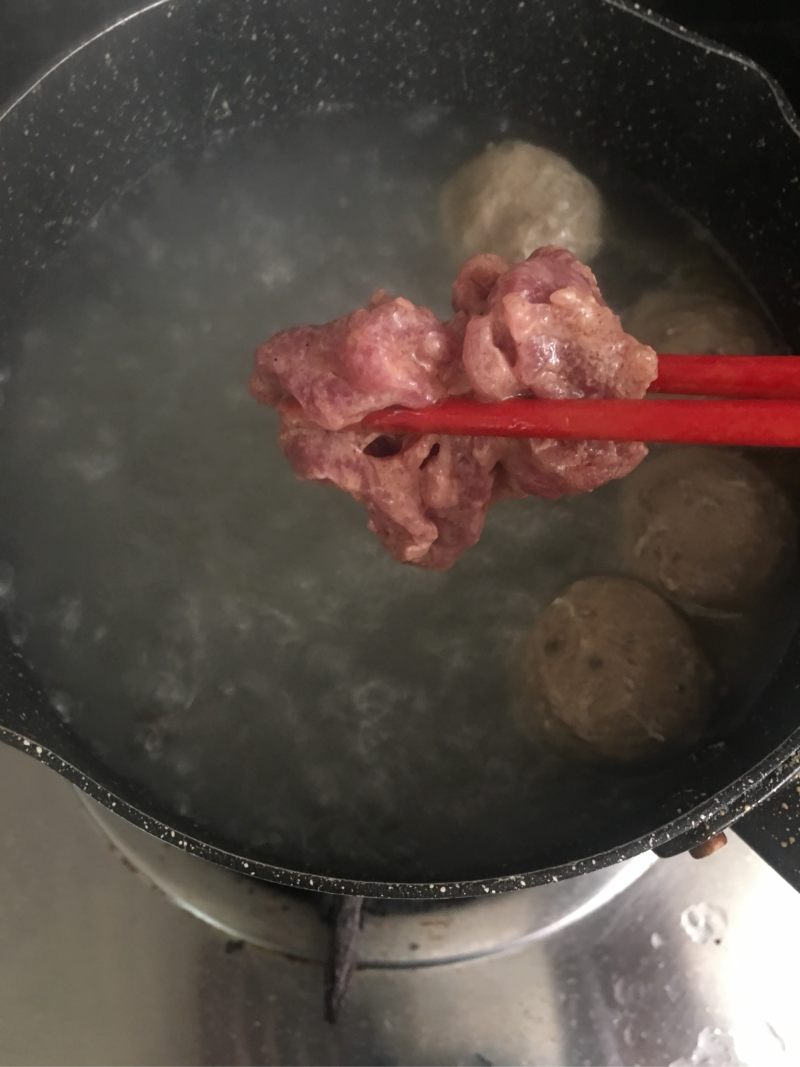 牛肉汤面的做法步骤：5