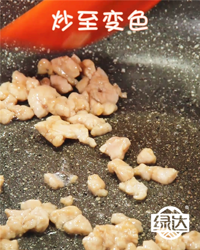 肉末荷兰豆，下面拌饭一绝，孩子绝对喜欢！的做法步骤：7