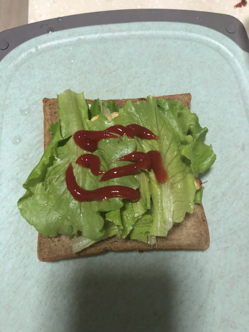 煎蛋牛肉Sandwich，快手早餐的做法步骤：3