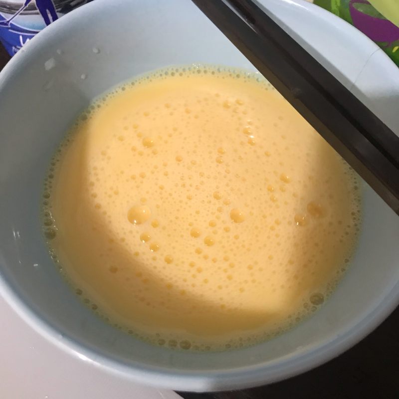 香菇鸡滑蛋拌饭的做法步骤：3