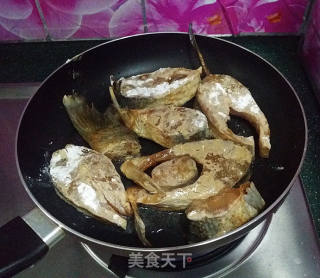 砂锅焗鱼块的做法步骤：6