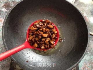 香菇鲜椒酱的做法步骤：6