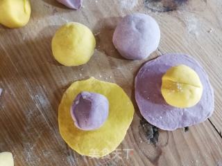 南瓜紫薯花朵馒头的做法步骤：6
