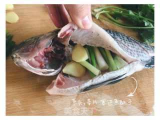 懒人版清蒸福寿鱼（罗非鱼）的做法步骤：2