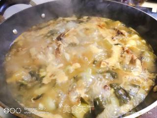 草鱼酸菜汤的做法步骤：7