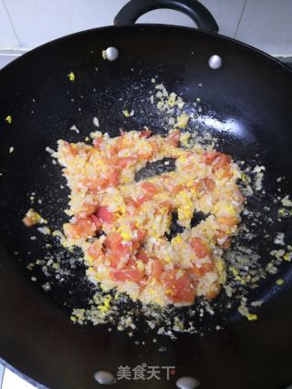 西红柿蛋炒饭的做法步骤：6