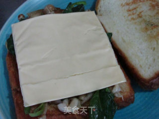 菌蔬火腿三明治的做法步骤：9