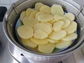 黑椒土豆小丸子的做法步骤：1