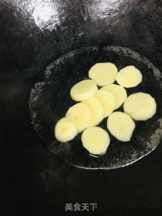 炸土豆片的做法步骤：3