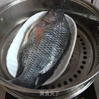 清蒸福寿鱼（罗非鱼）的做法步骤：2