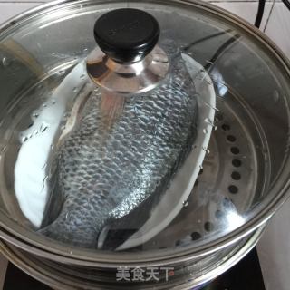 清蒸福寿鱼（罗非鱼）的做法步骤：3