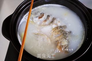 豆腐鯽魚湯9215(湯奶白有技巧)鮮美營養清燉魚湯的做法步驟:8