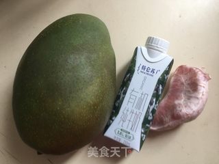 简易版杨枝甘露的做法步骤：1