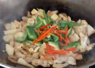 杏鲍菇炒肉的做法步骤：5